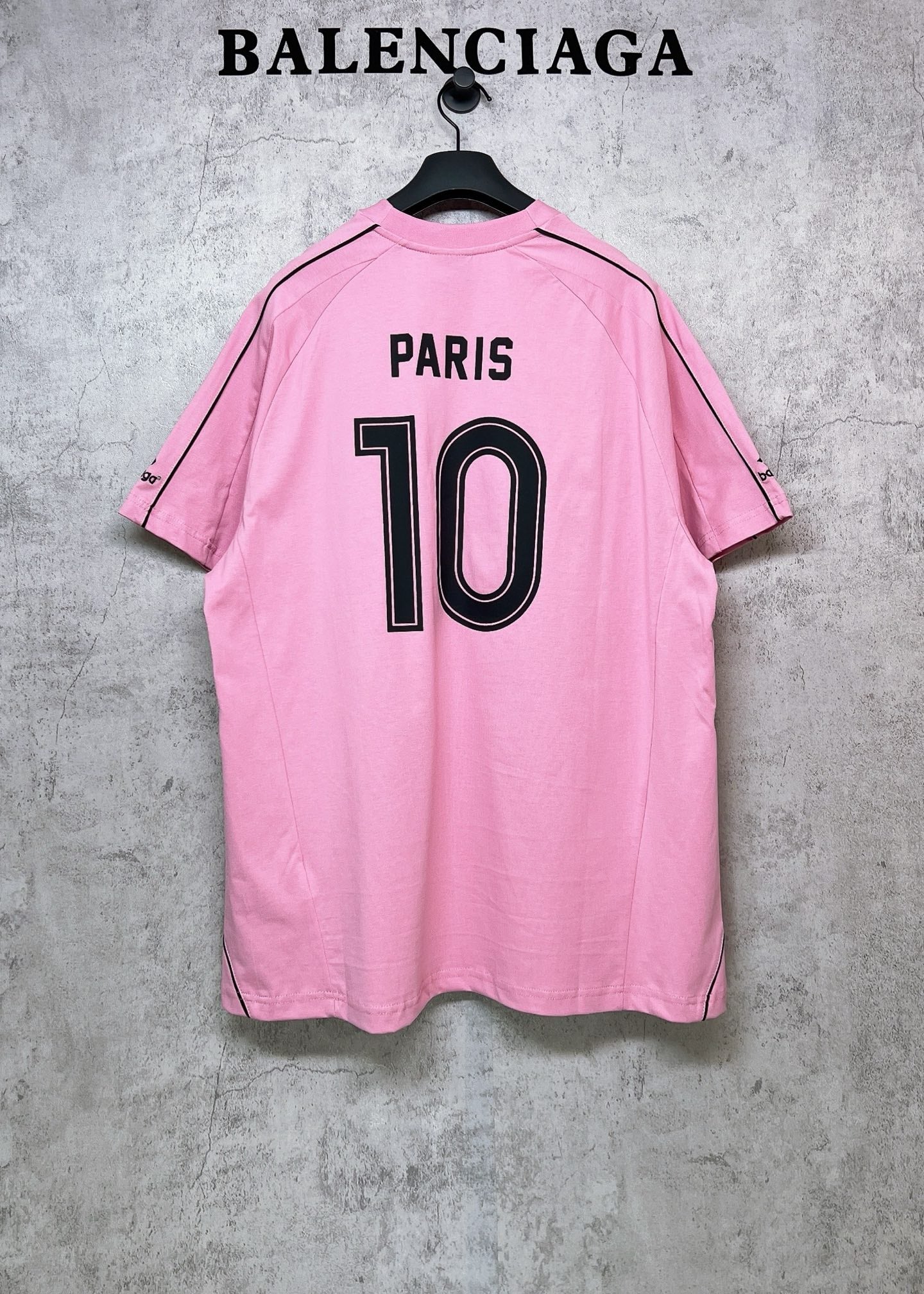 Balenciaga short-sleeve T-shirt, pink back with “PARIS 10” print