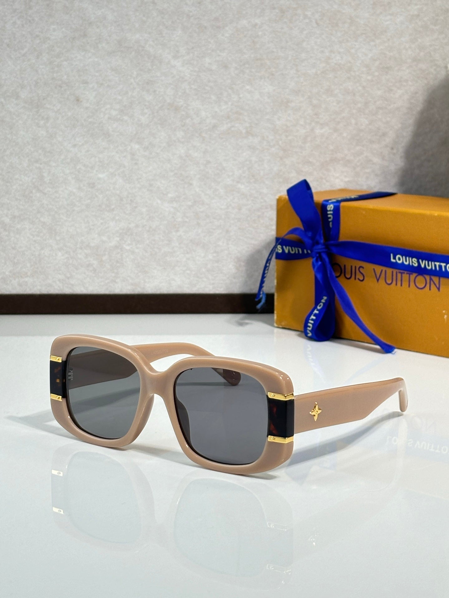 Louis Vuitton Glasses