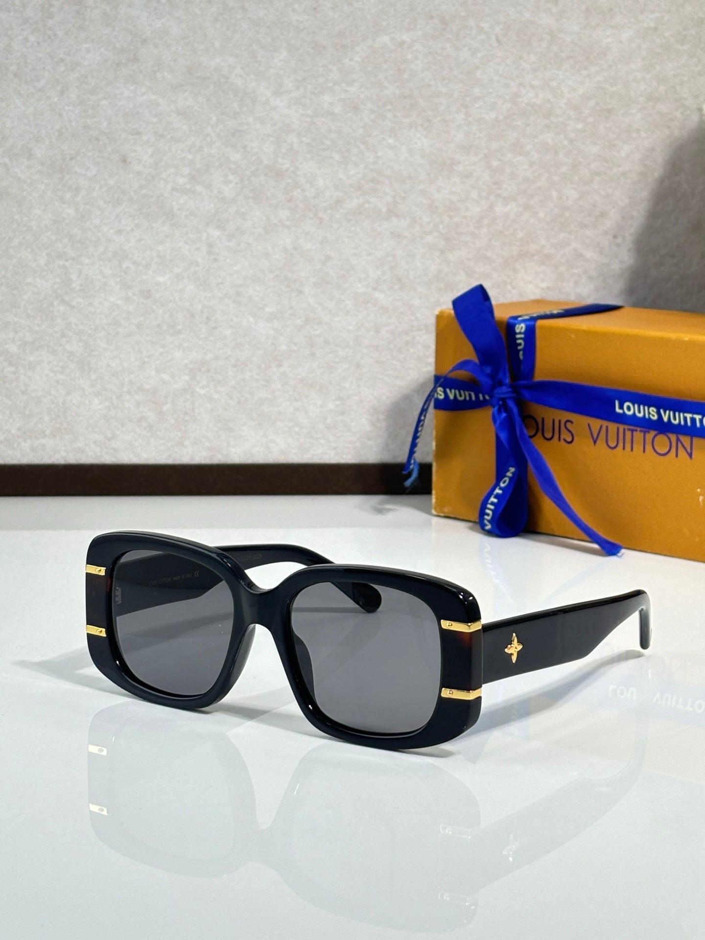 Louis Vuitton Glasses