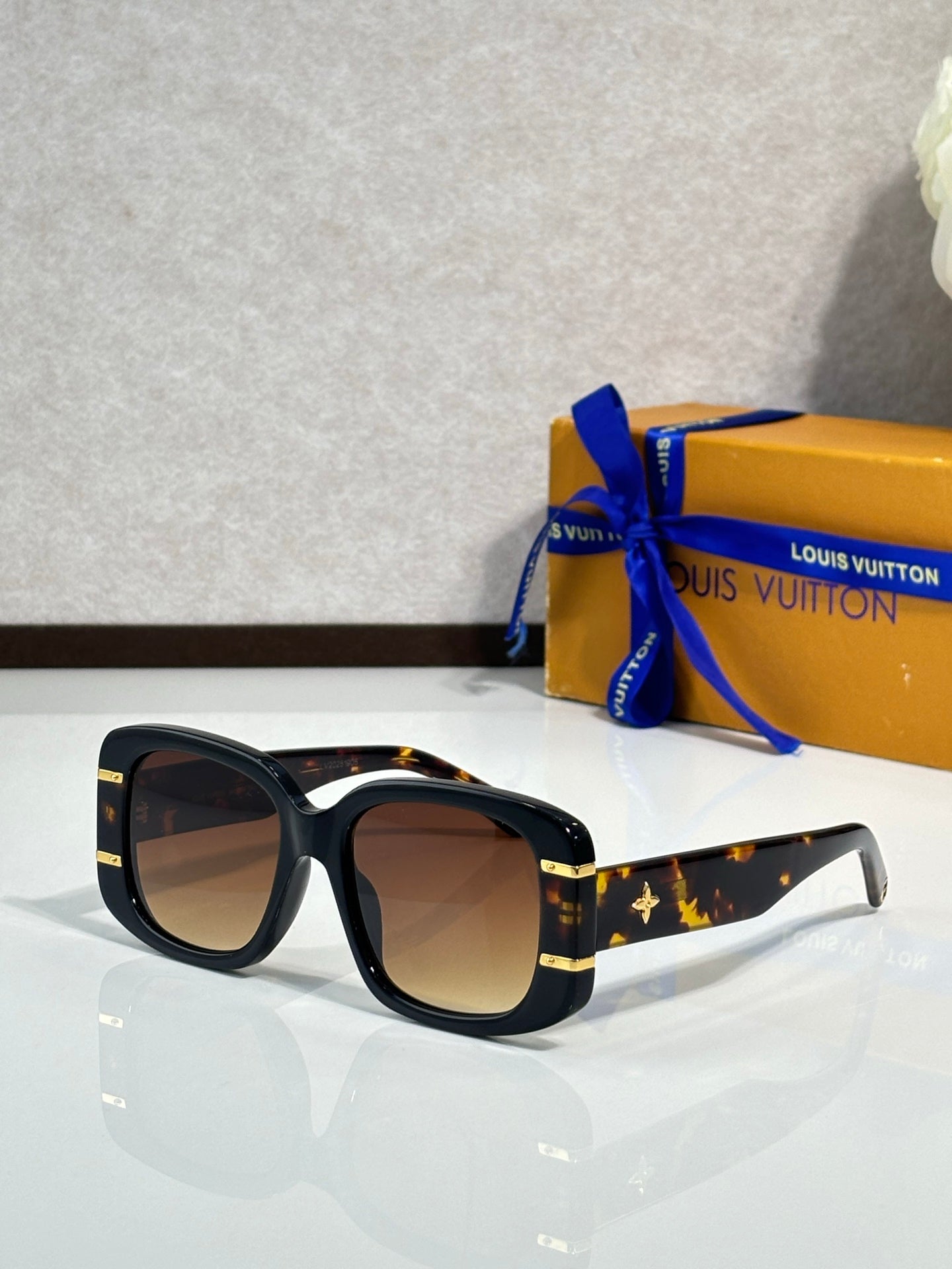 Louis Vuitton Glasses