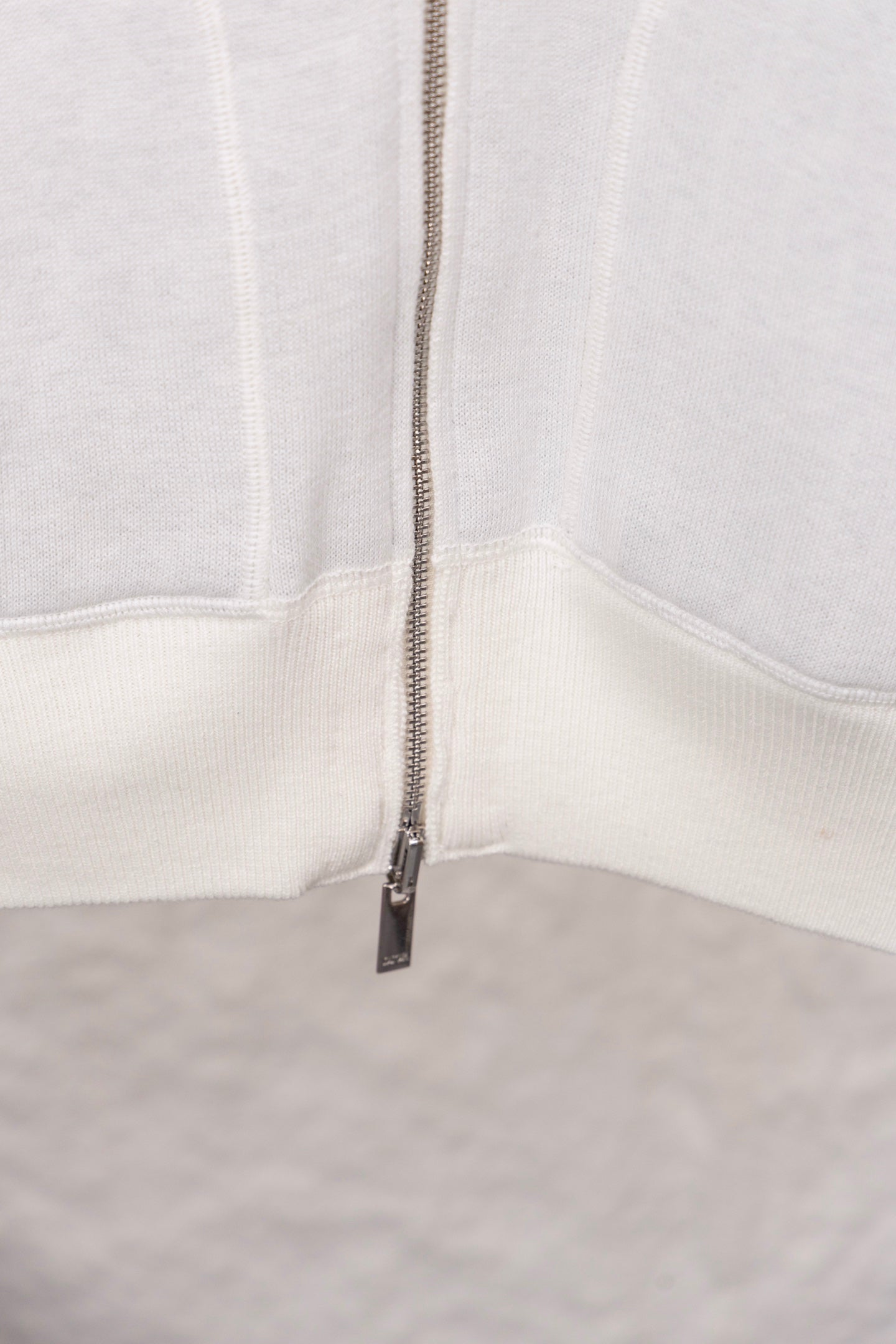 Dior hoodie front zipper with metal slider on white knit
