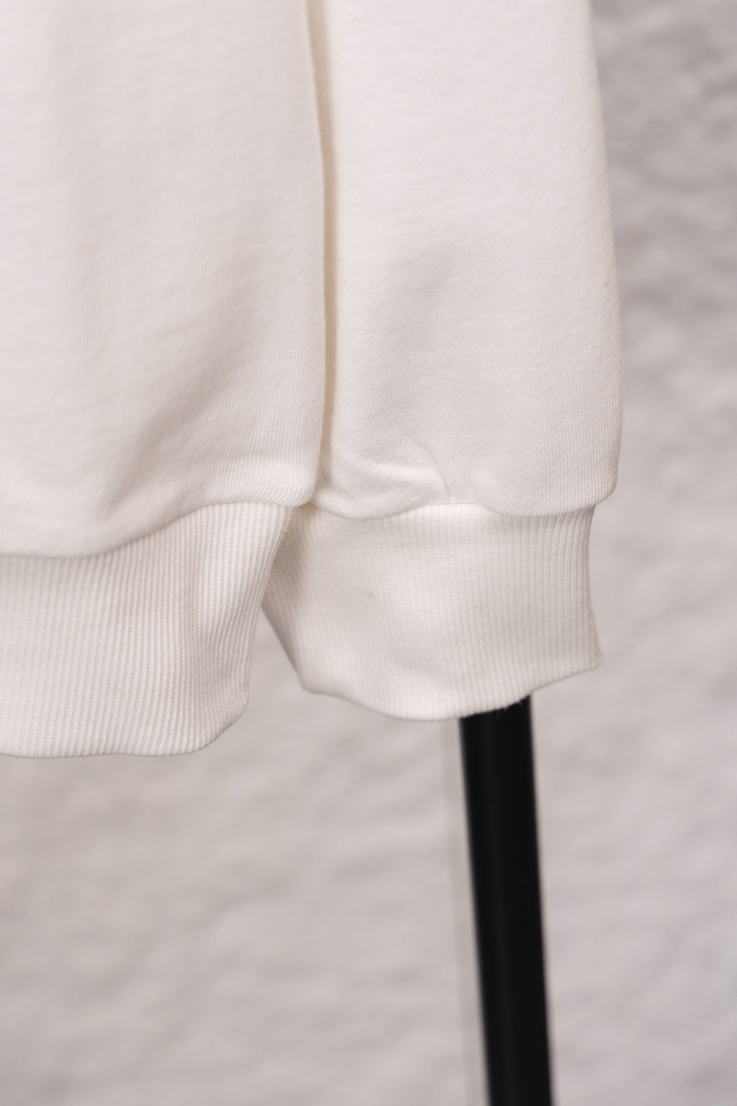 Moncler long-sleeve sweatshirt hem and ribbed cuff, white