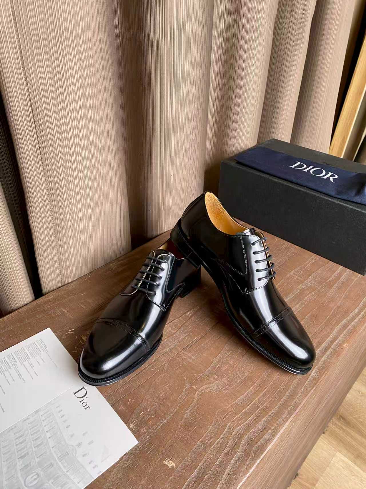 Dior unisex lace-up oxford dress shoes, black leather with silver-tone lace eyelets