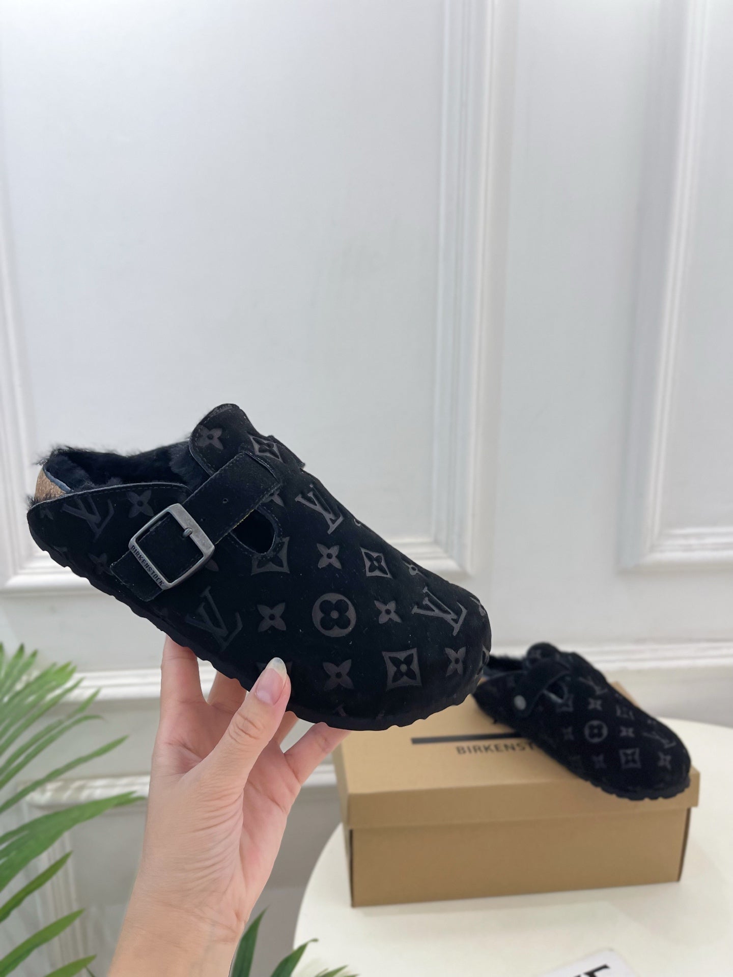 Luxury Shoes Louis Vuitton Sandals