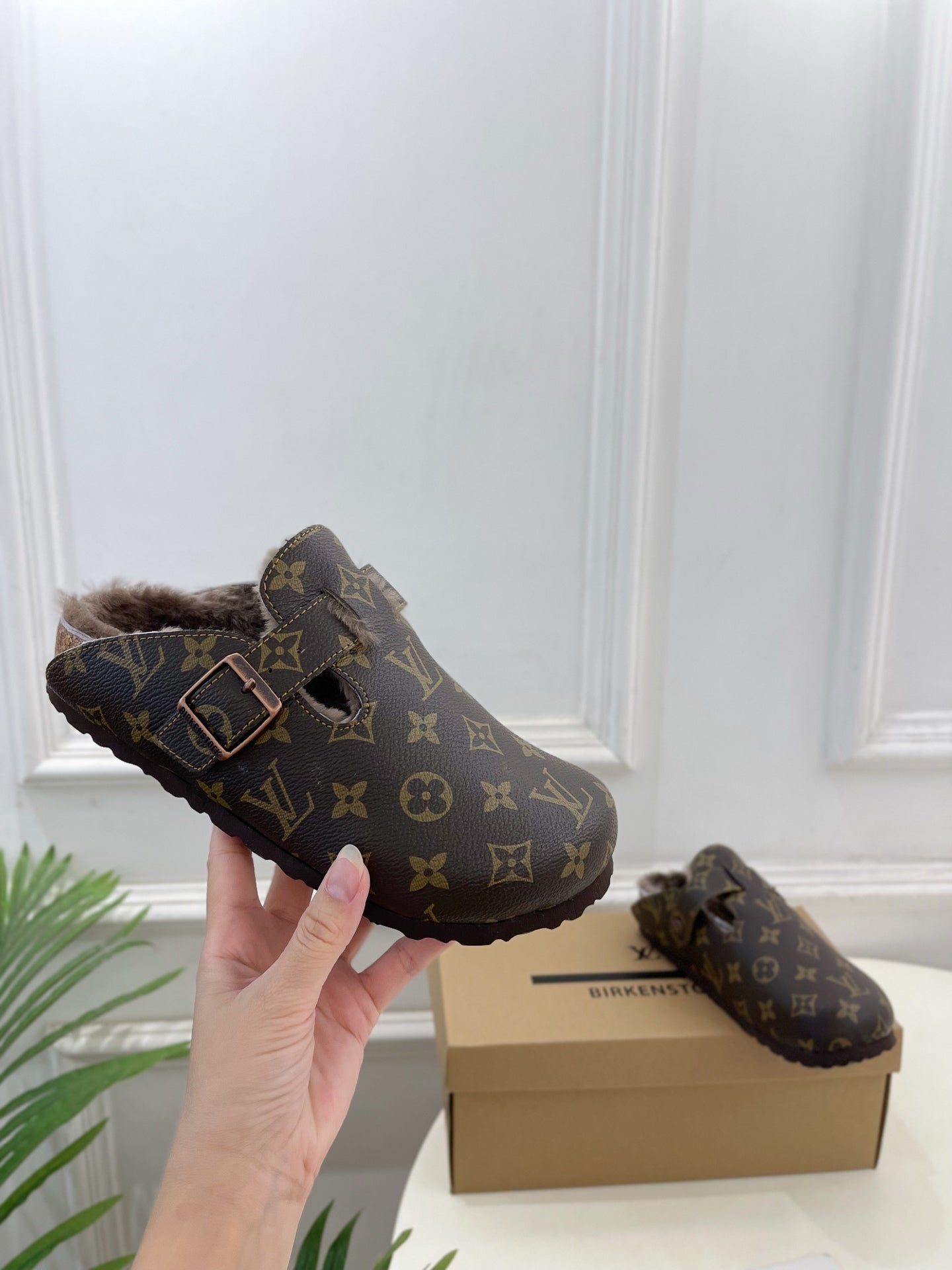 Luxury Shoes Louis Vuitton Sandals