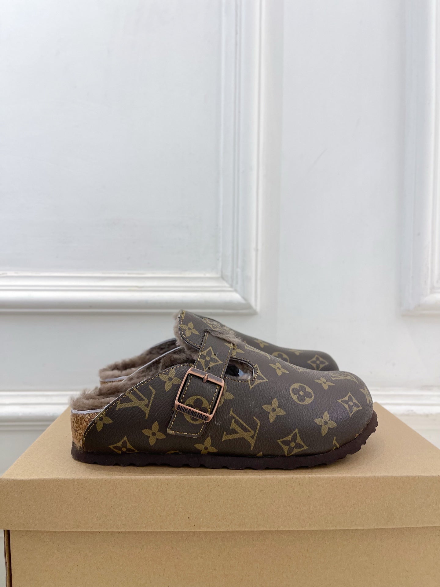 Luxury Shoes Louis Vuitton Sandals