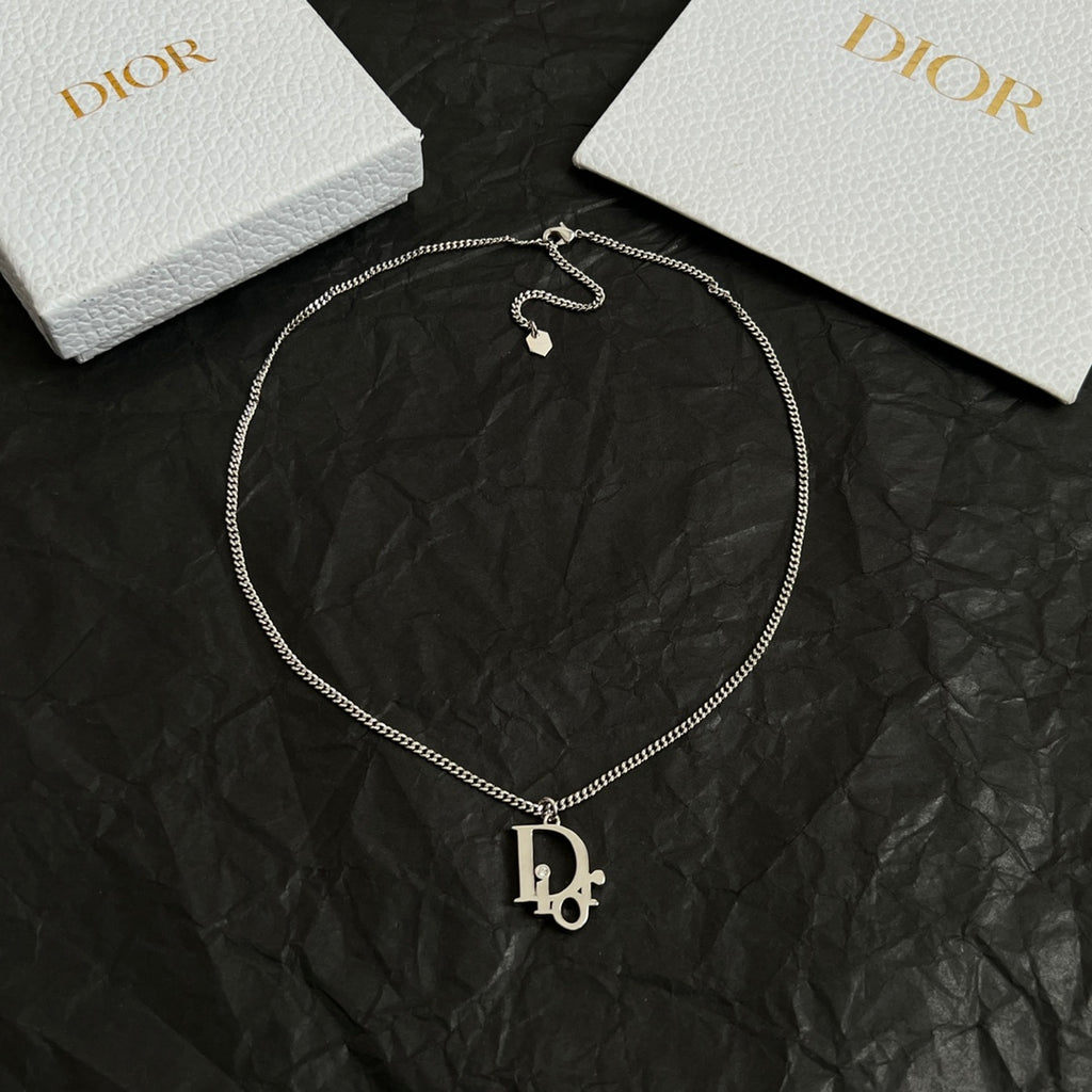 Silver-tone Dior necklace with D charm pendant and heart-shaped clasp