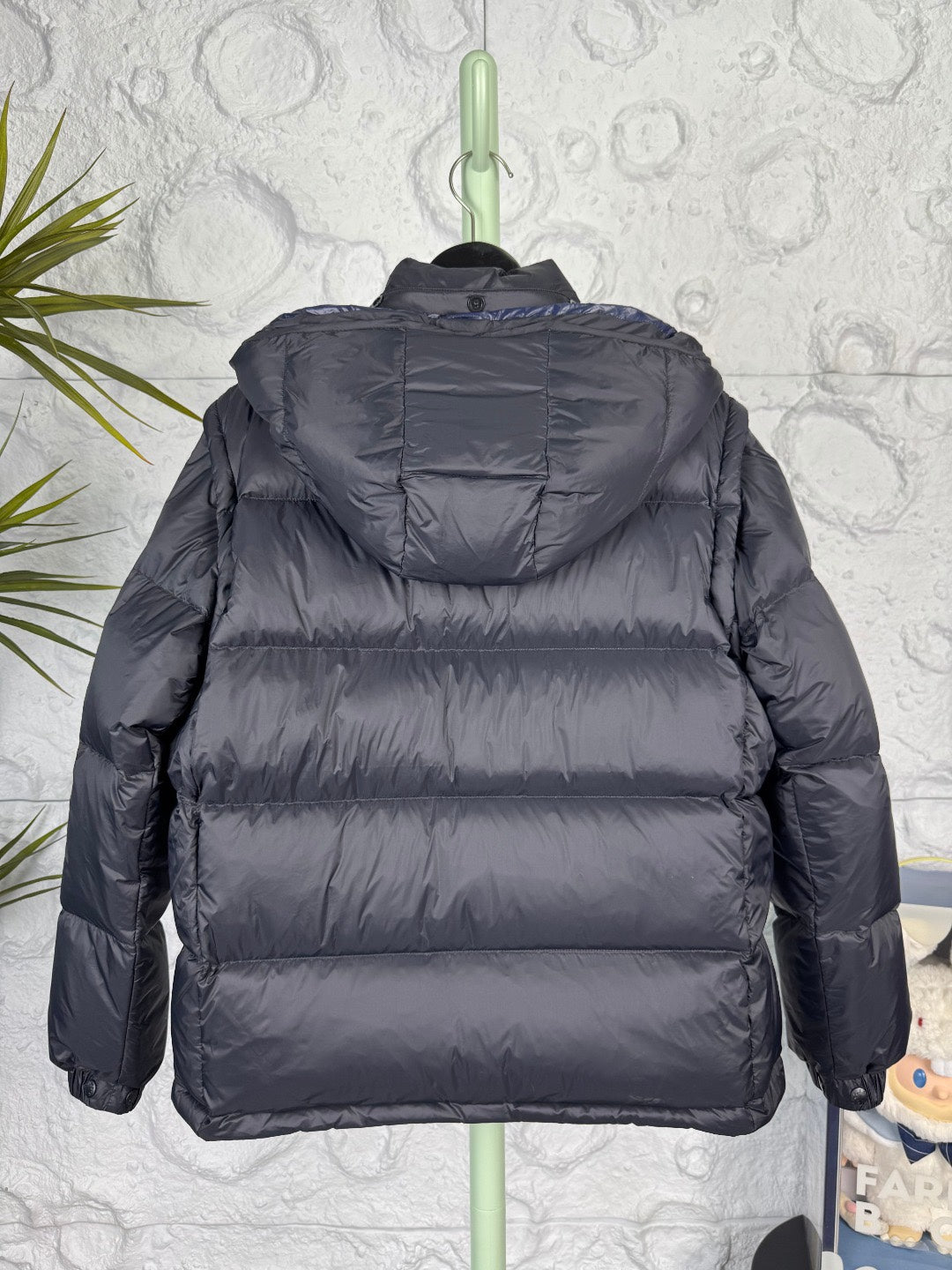Moncler hooded puffer jacket back with baffle stripes and quilting