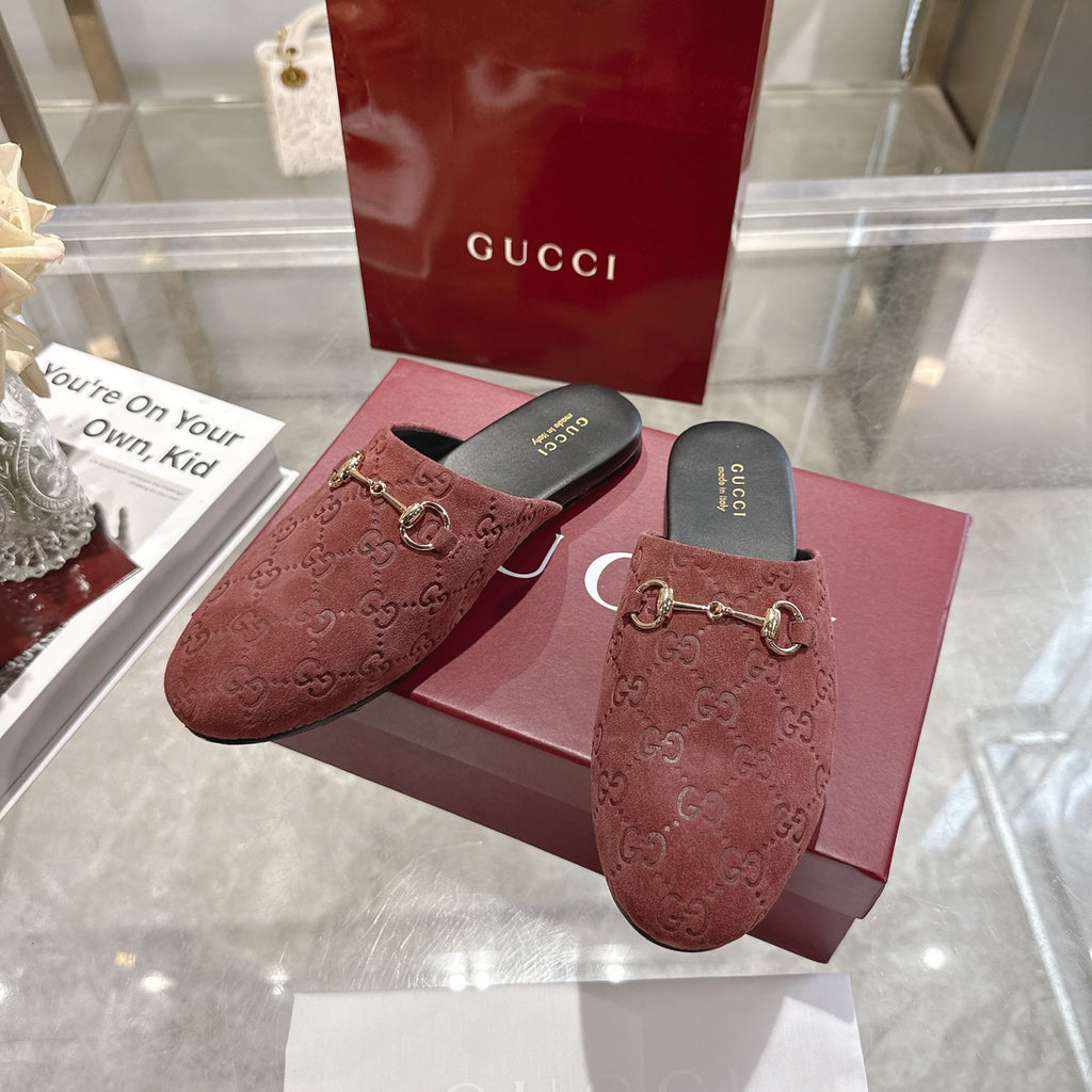 Gucci unisex luxury shoes, red-brown GG embossed mule with gold horsebit strap detail