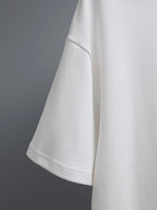 White short-sleeve T-shirt sleeve and side seam