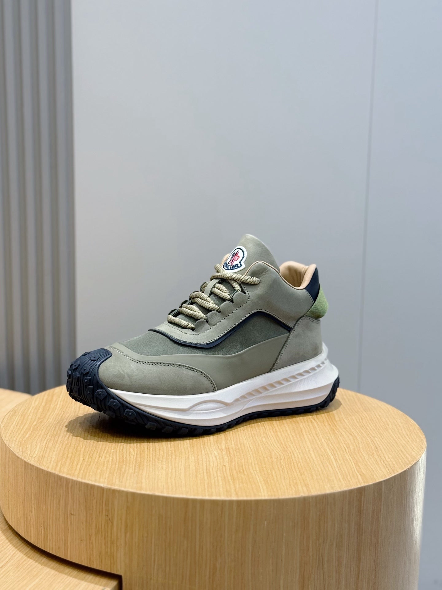 Moncler luxury shoes olive green lace-up sneaker with side panel and white midsole
