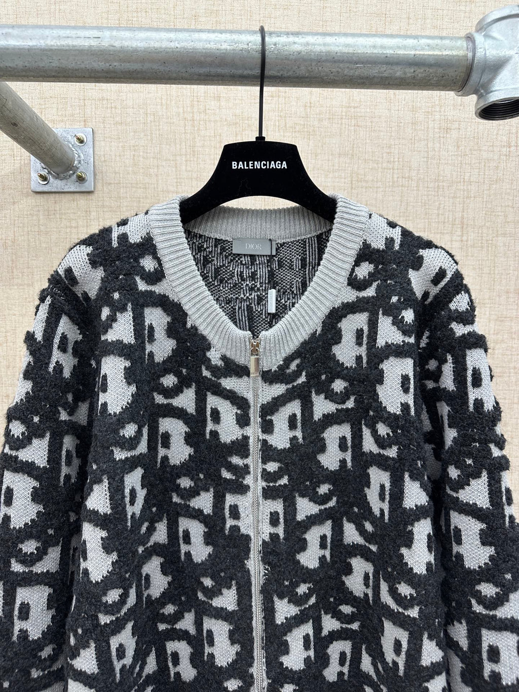 Dior jacquard knit cardigan, ribbed V-neck collar, front zipper, dark and white