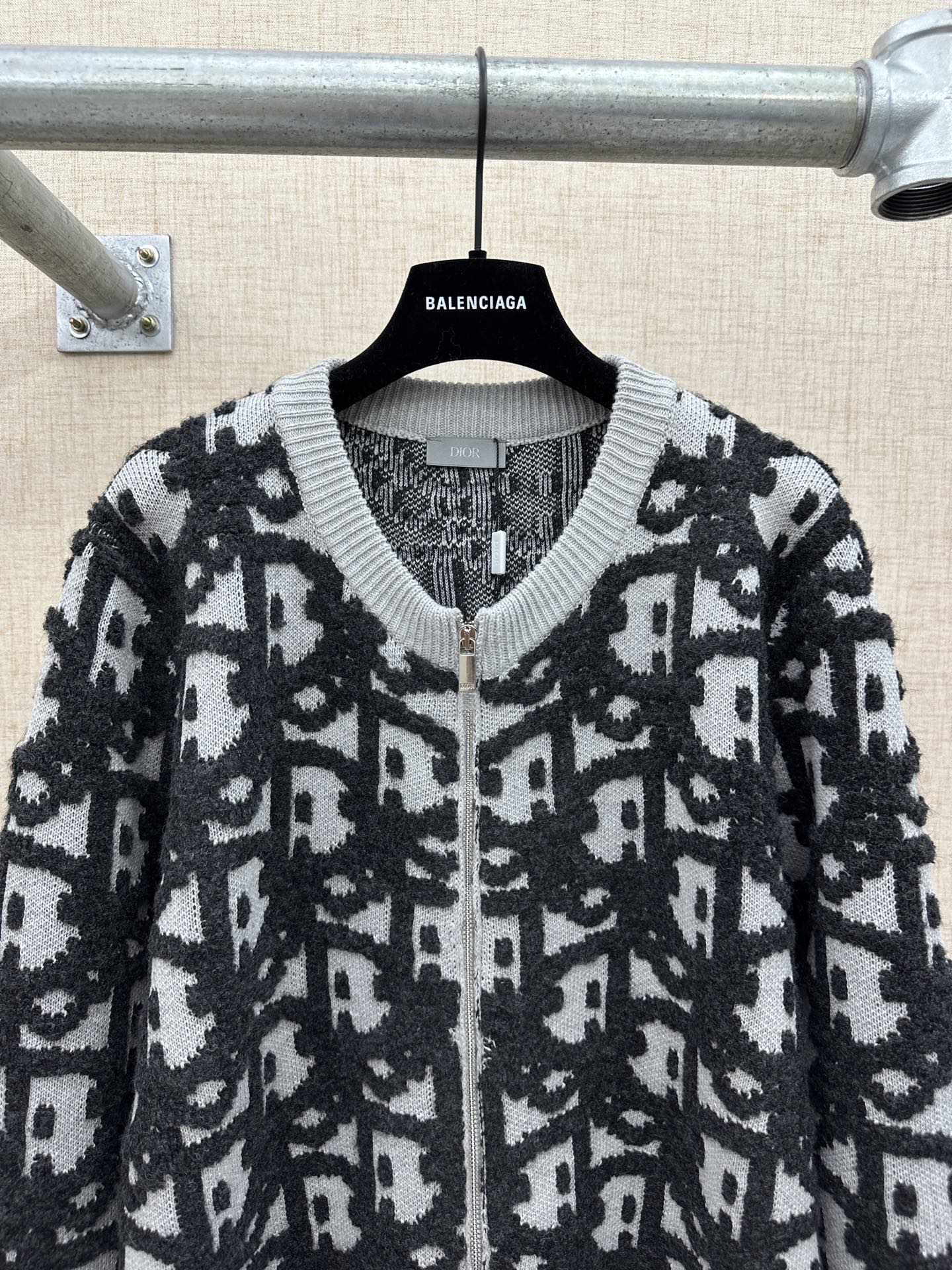 Dior jacquard knit cardigan, ribbed V-neck collar, front zipper, dark and white