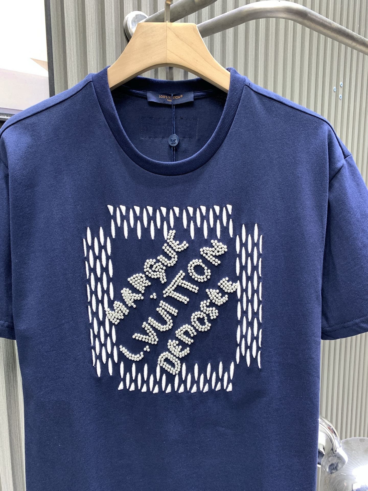 Navy short-sleeve T-shirt with rhinestone logo print on chest