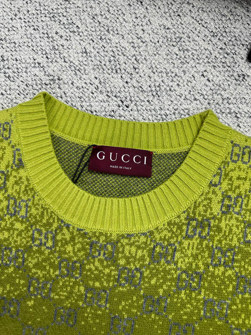 Gucci knit sweater neckline in lime green with ribbed collar and GG pattern
