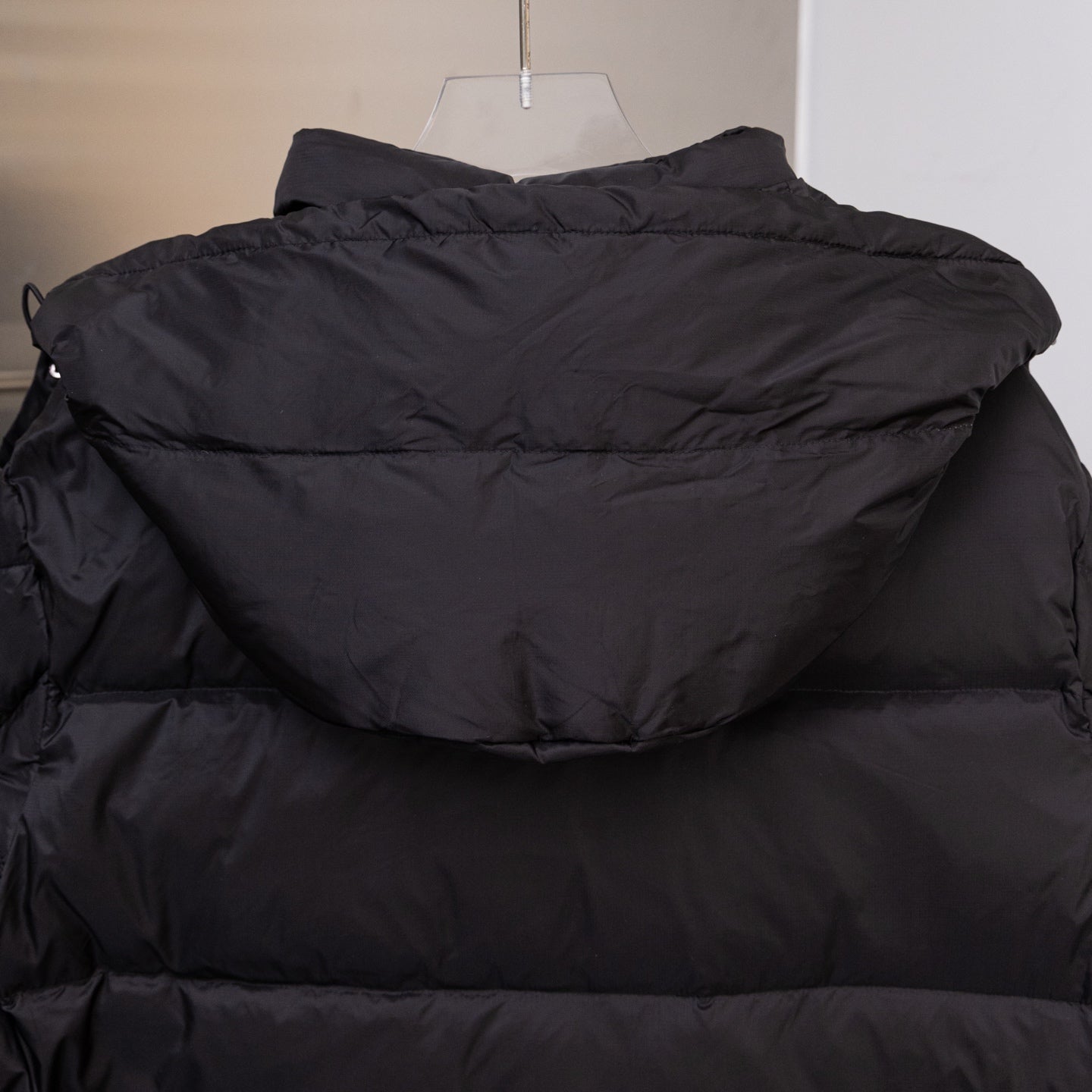 Moncler long puffer jacket back with hood, black