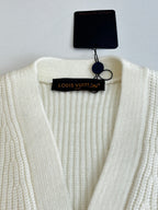 Ivory knit cardigan collar with Louis Vuitton label and buttonless neckline