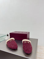 Gucci women's burgundy slip-on shoes with beige shearling trim and gold horsebit, pair