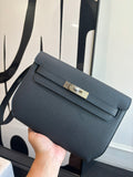 Hermes bag with flap, pebbled leather, gold clasp and shoulder strap