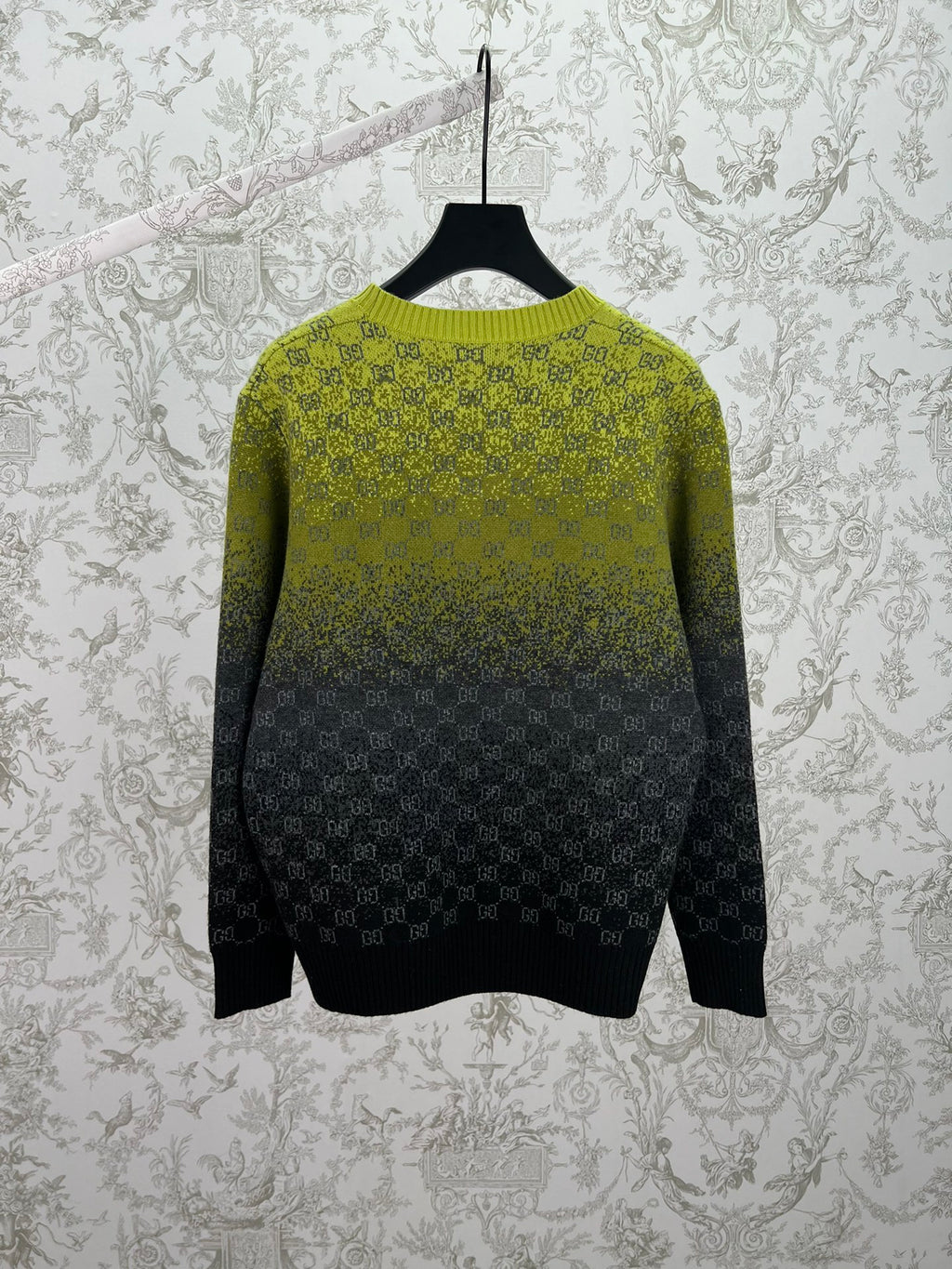 Gradient long-sleeve sweater with GG-knit pattern, ribbed hem and cuffs