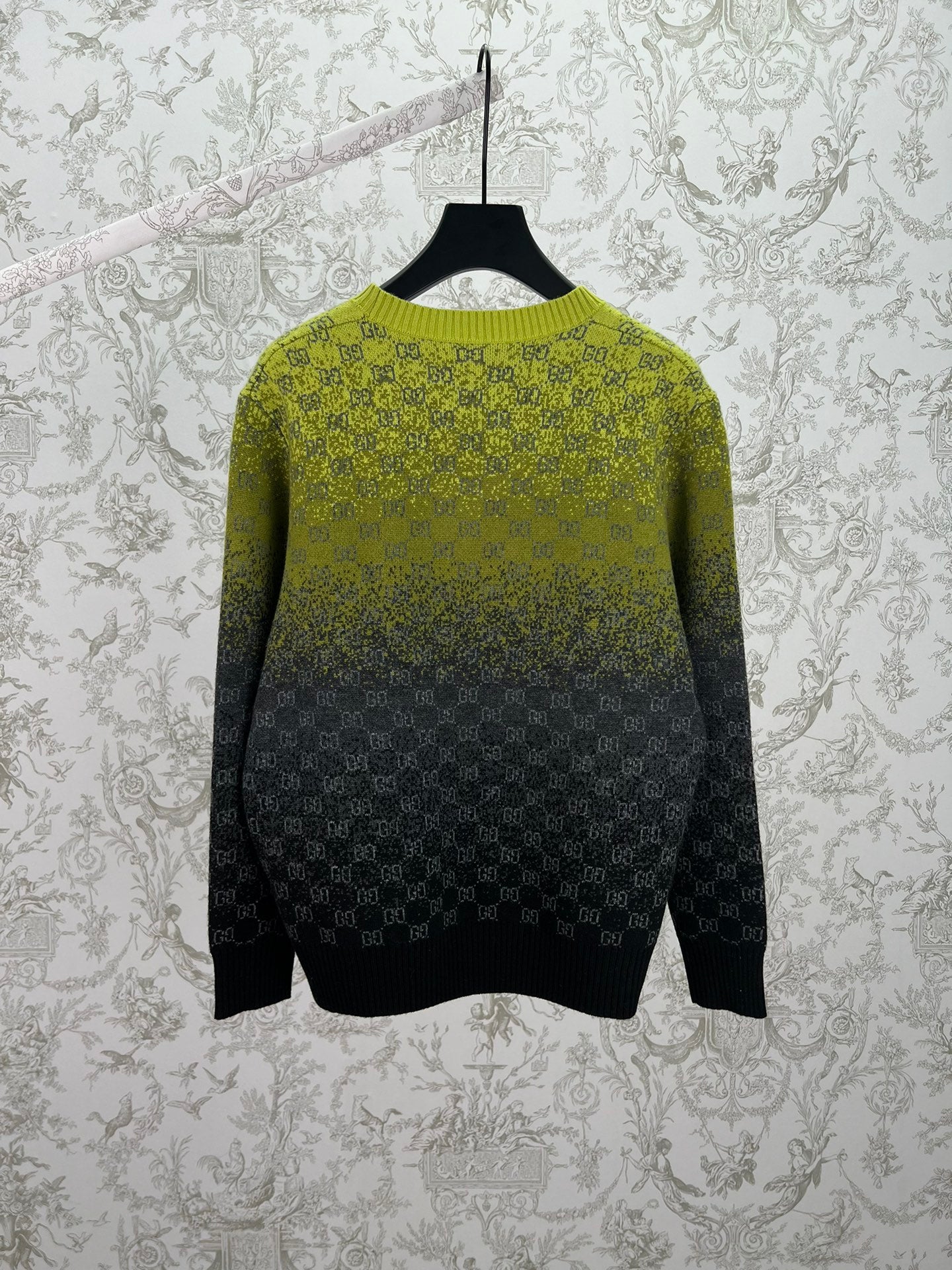 Gradient long-sleeve sweater with GG-knit pattern, ribbed hem and cuffs