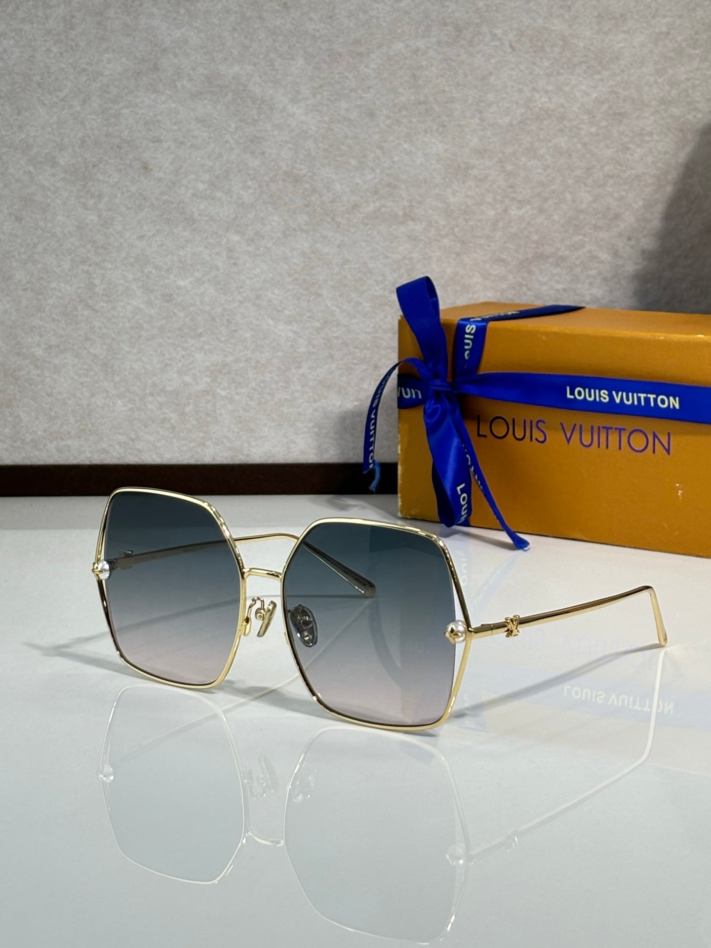 Louis Vuitton Glasses