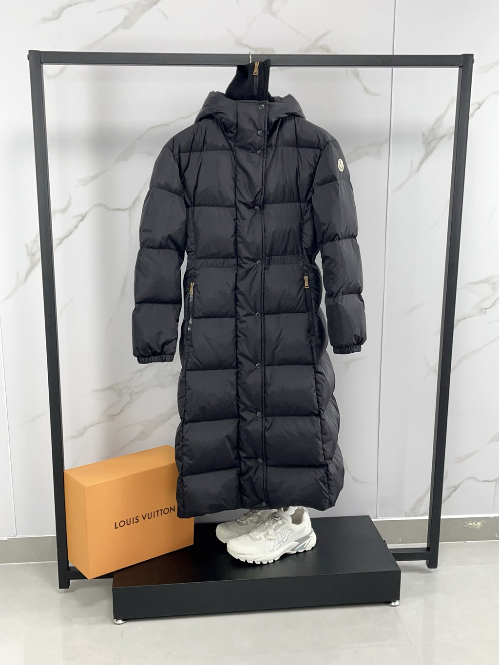 Long puffer coat with hood, front zip, dark color, quilted puffer construction