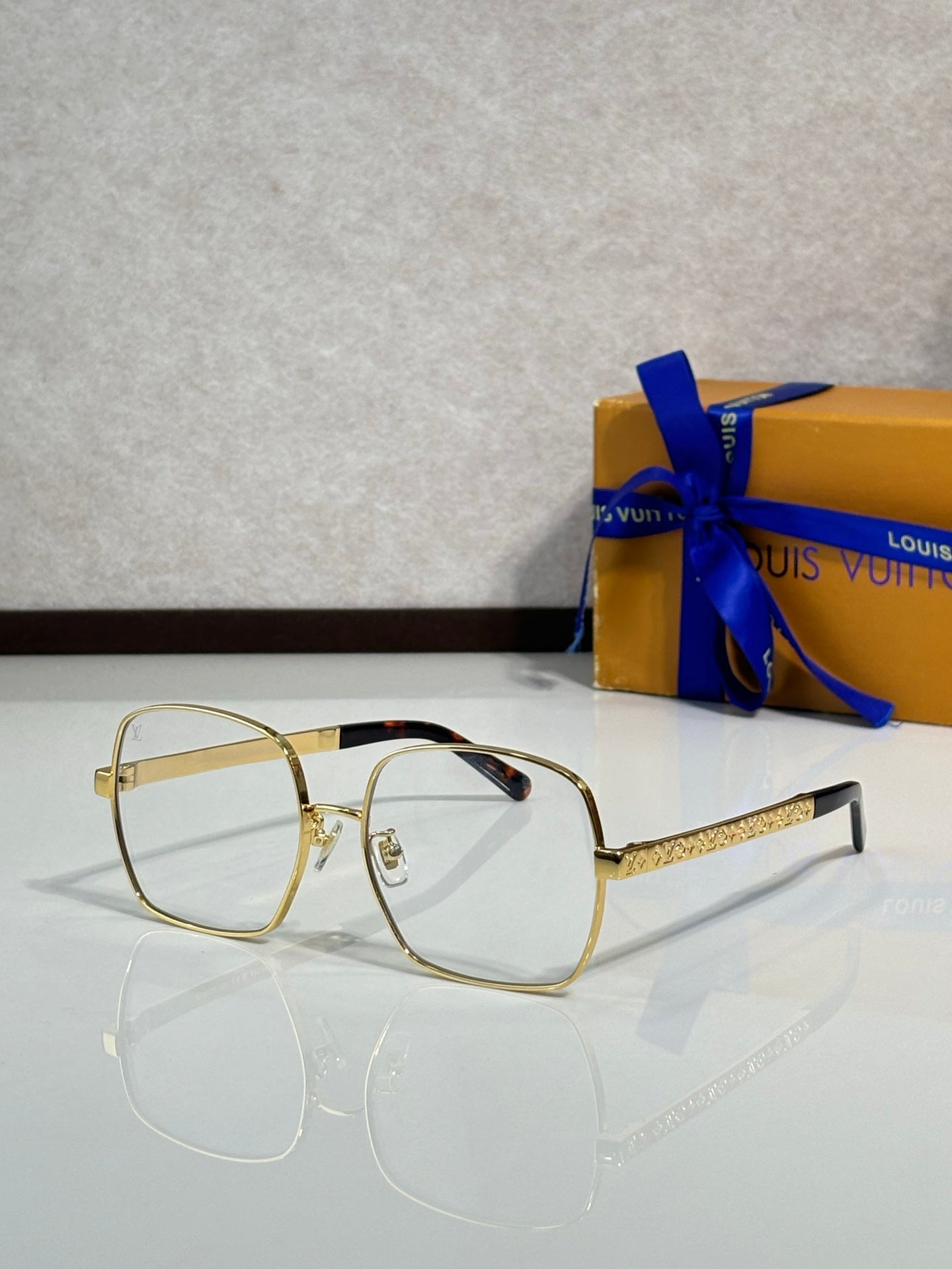 Louis Vuitton Glasses