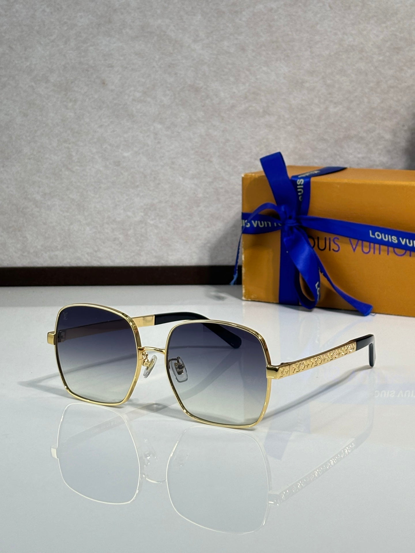 Louis Vuitton Glasses