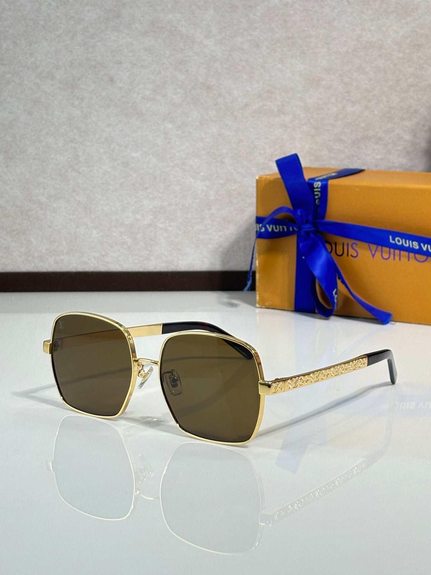Louis Vuitton Glasses