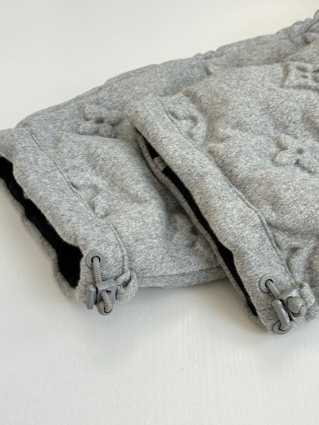 Grey long coat hood with drawstring and zipper