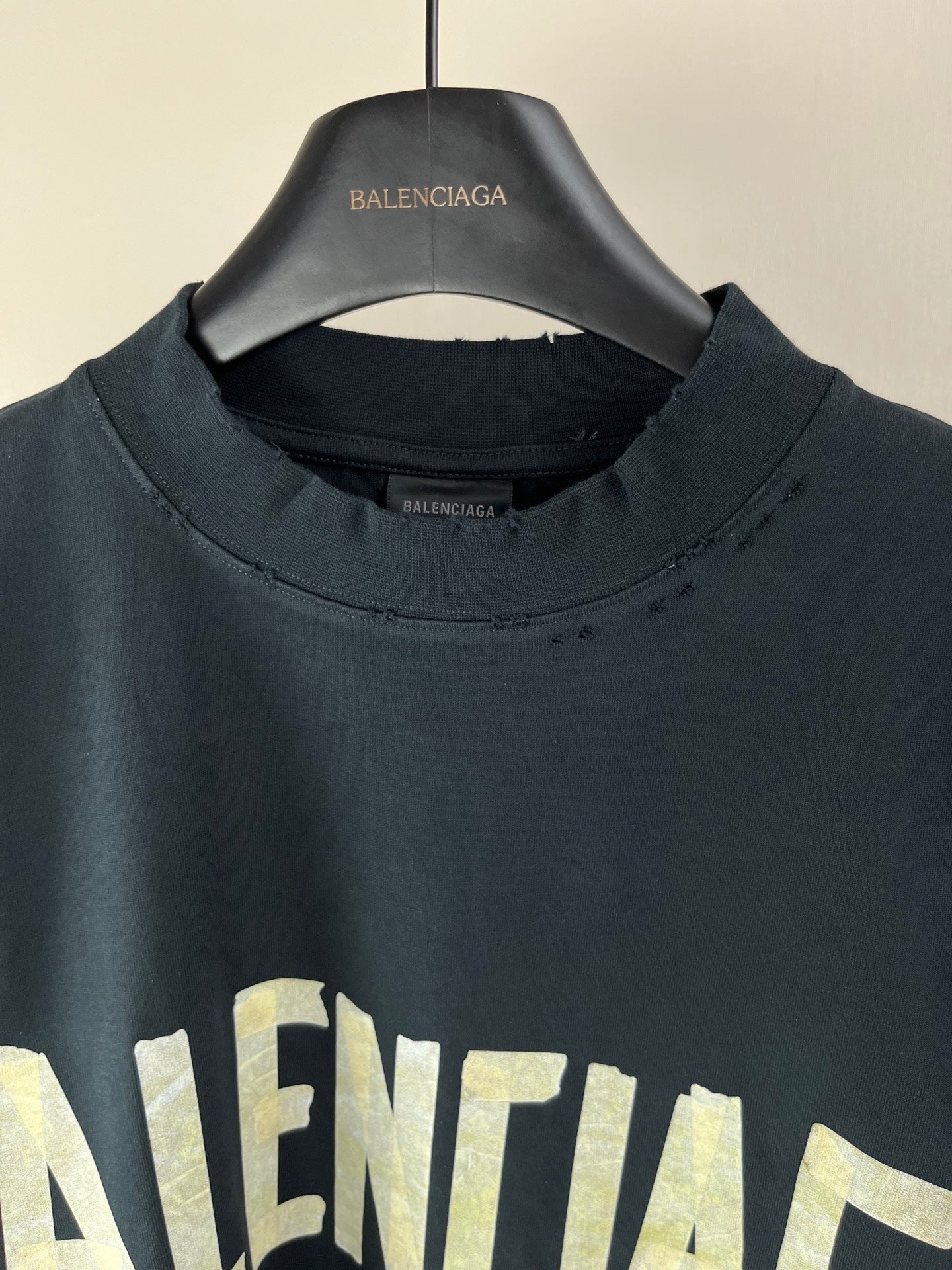 Balenciaga crewneck long-sleeve T-shirt with inner neck label