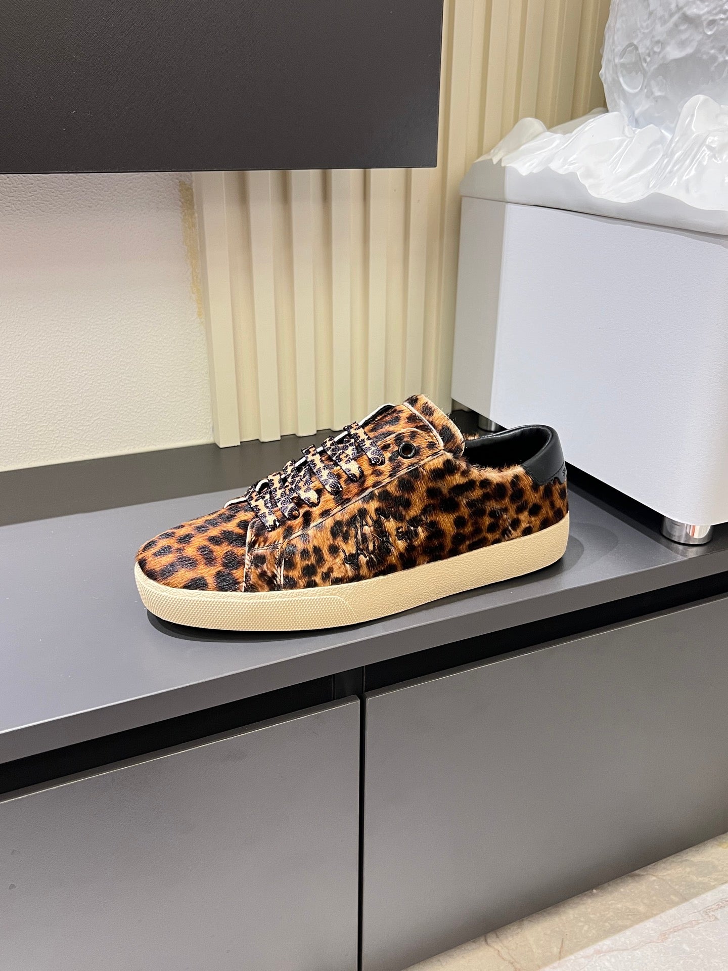Luxury Shoes YSL Unisex