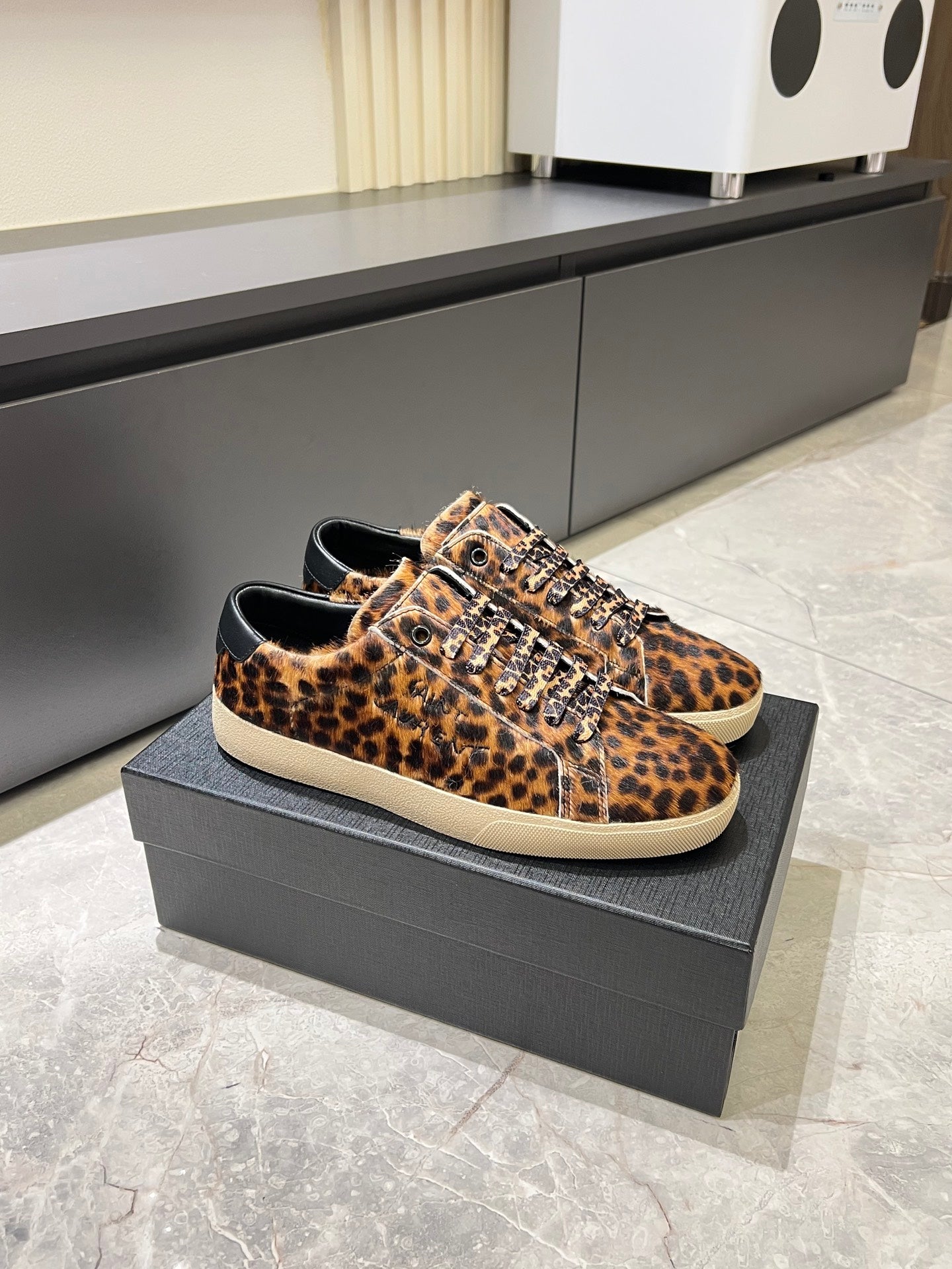 Luxury Shoes YSL Unisex