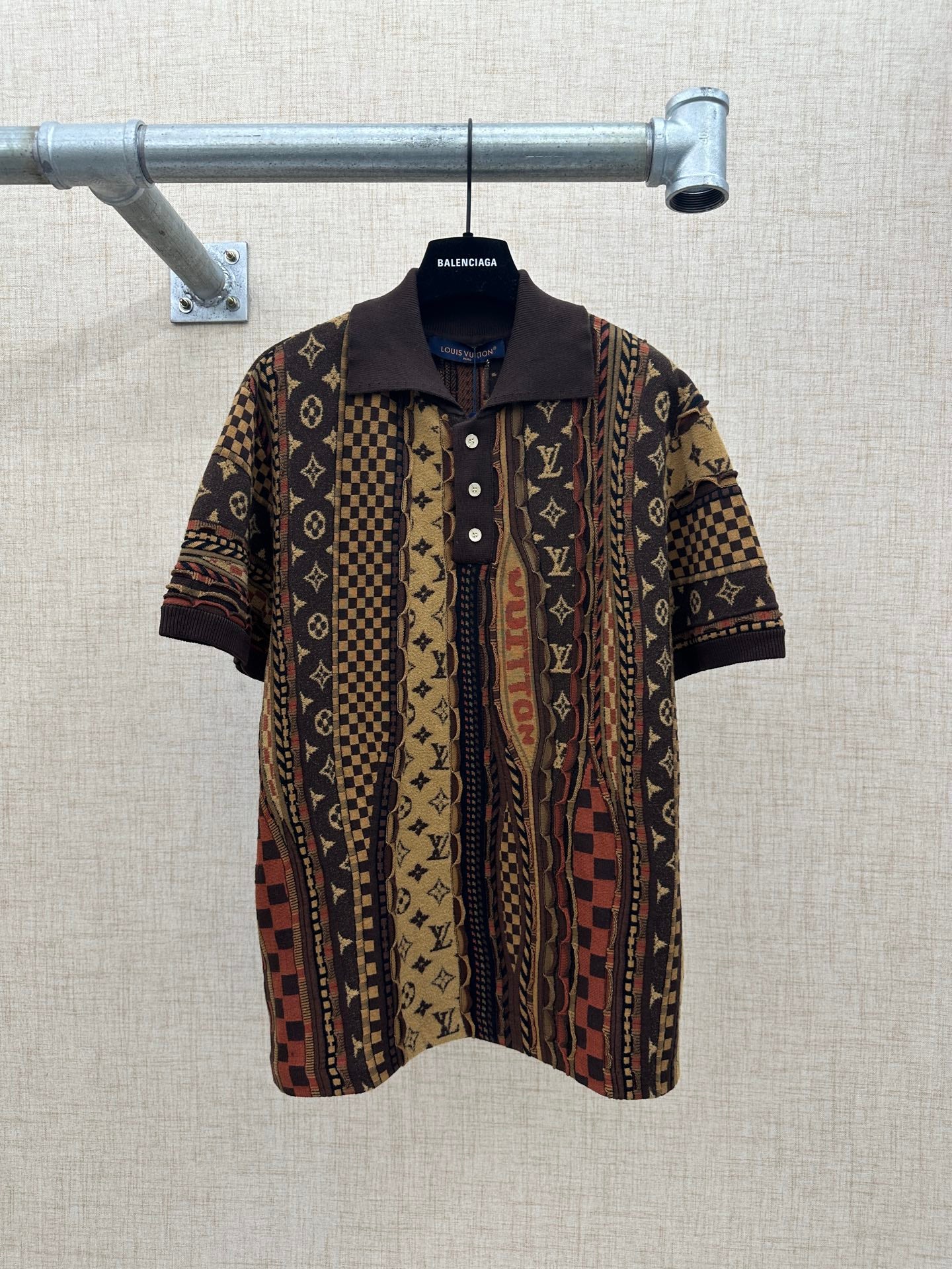 Short-sleeve button-up shirt with multicolor monogram pattern and point collar