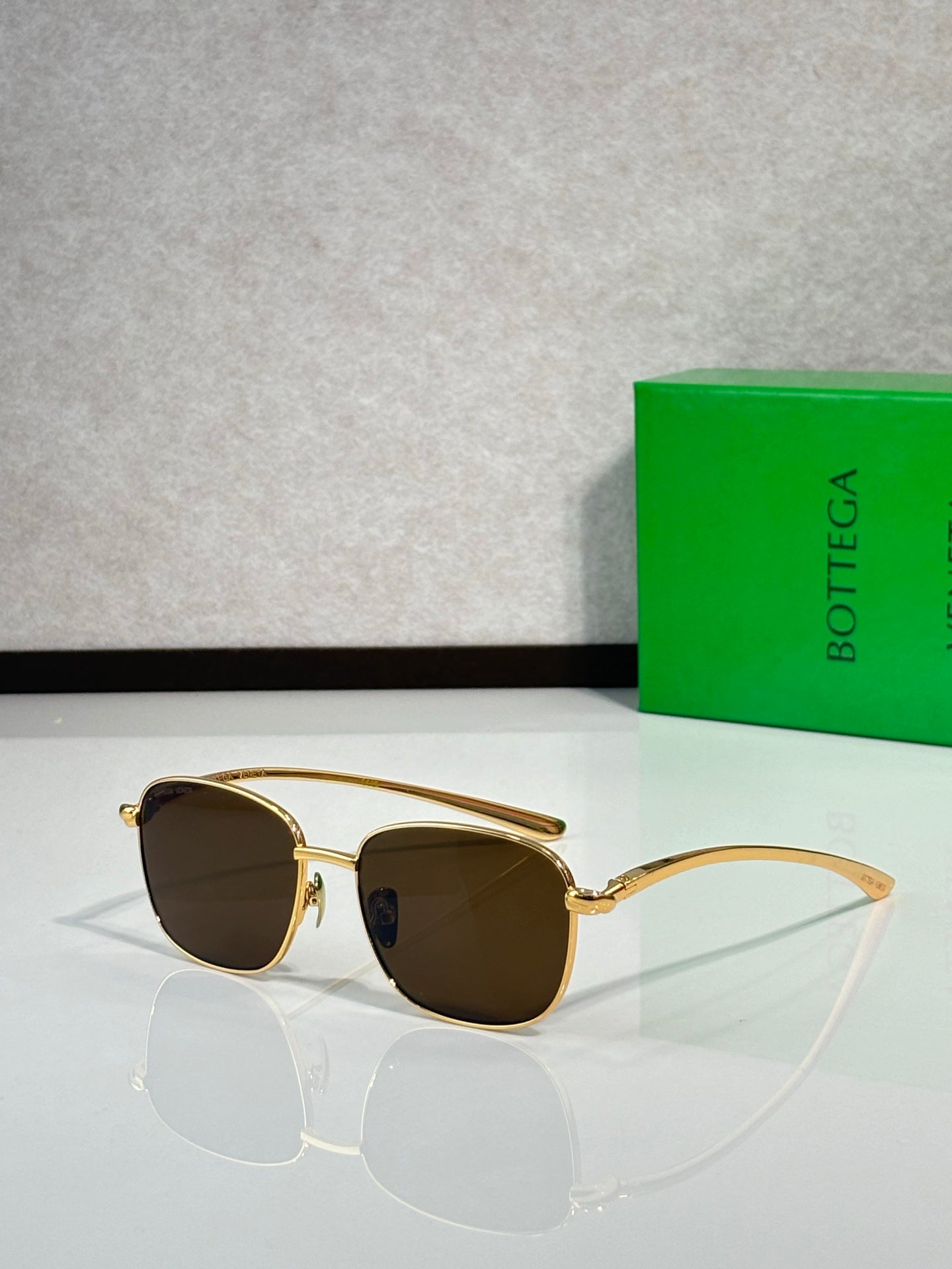 Bottega Veneta Glasses