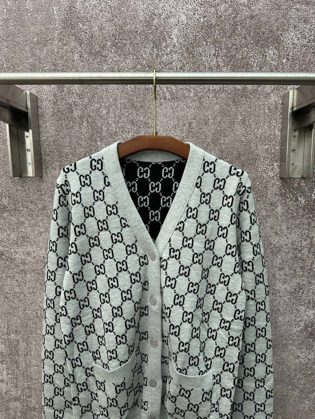 Gucci long-sleeve V-neck top in light gray with black GG monogram pattern