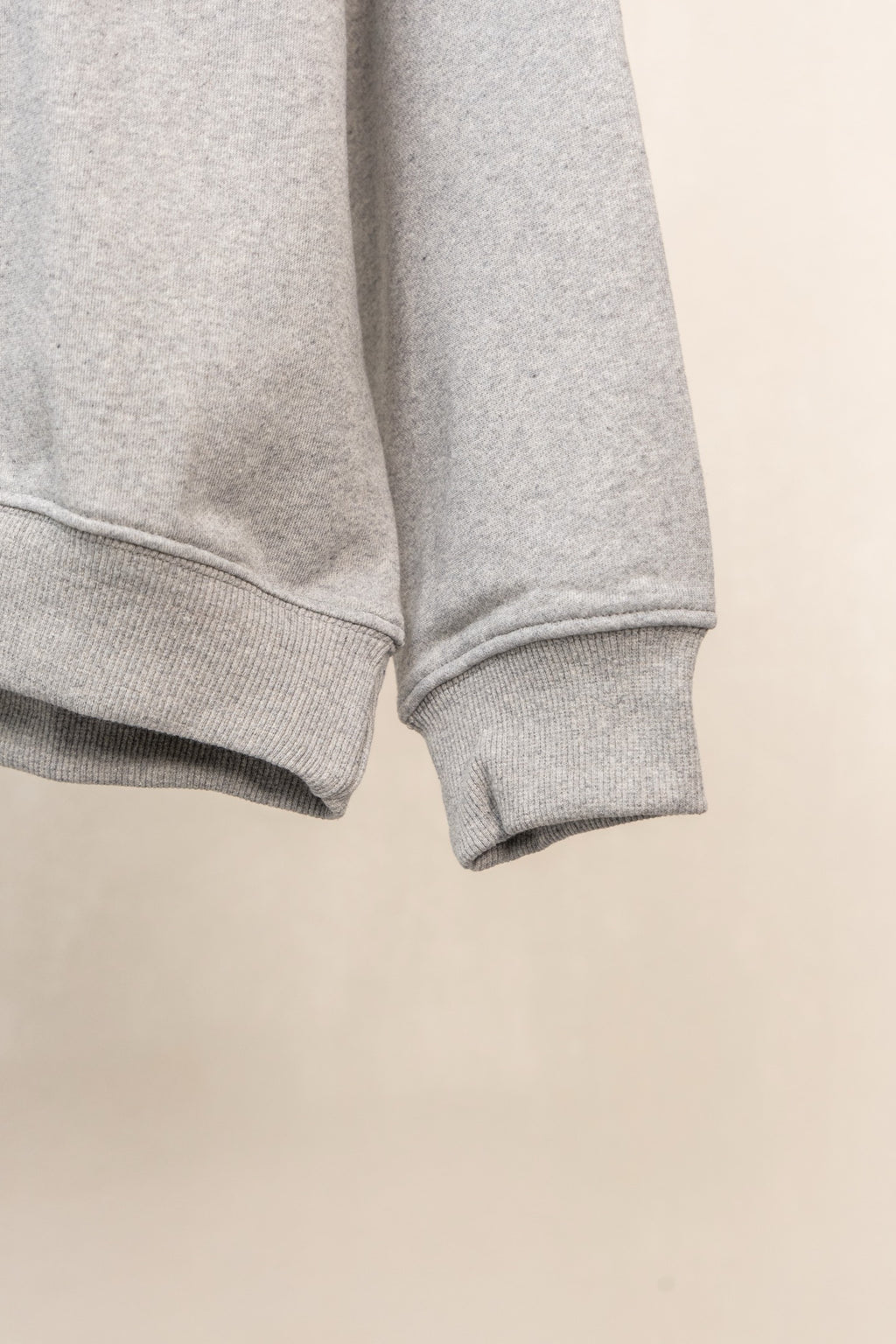 Amiri sweatshirt sleeves with ribbed cuffs and stitched hem