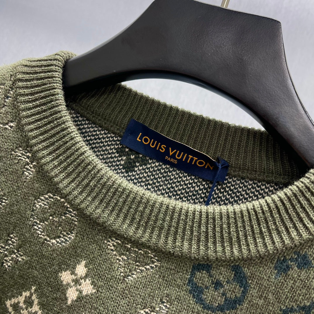 Ribbed crew neck sweater detail with Louis Vuitton woven label at collar