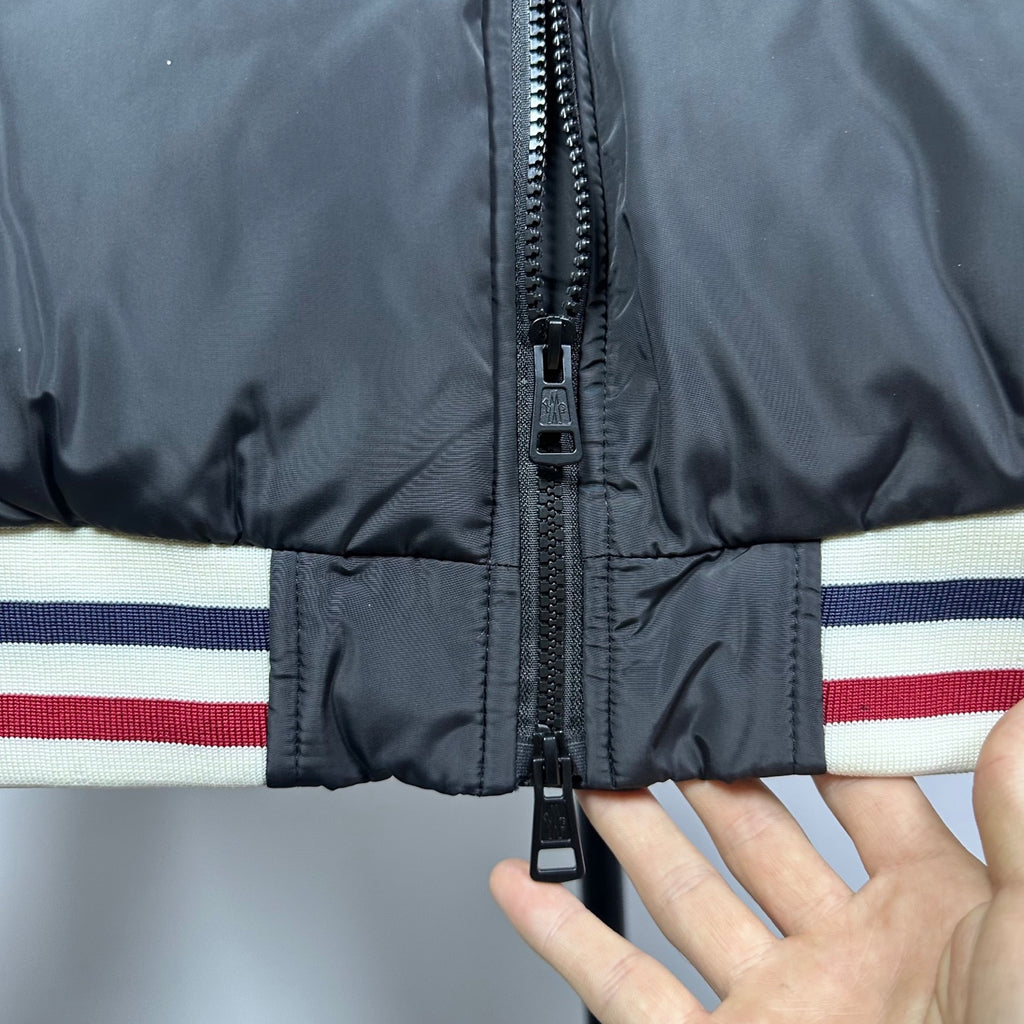 Moncler puffer jacket zip front with black zipper and striped ribbed band