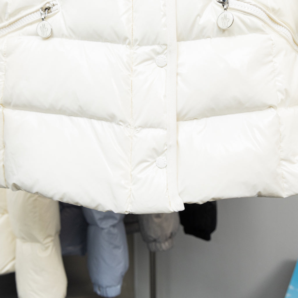 Moncler long puffer jacket, white quilted front with snap buttons and cuffs