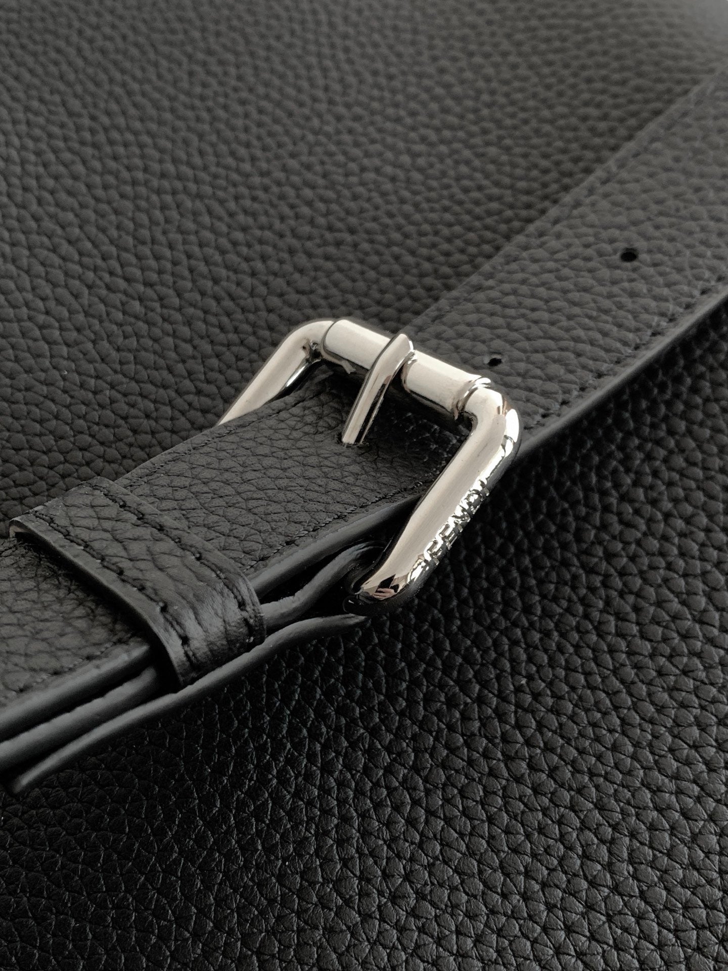 Fendi leather bag strap buckle and clasp on pebbled black finish.