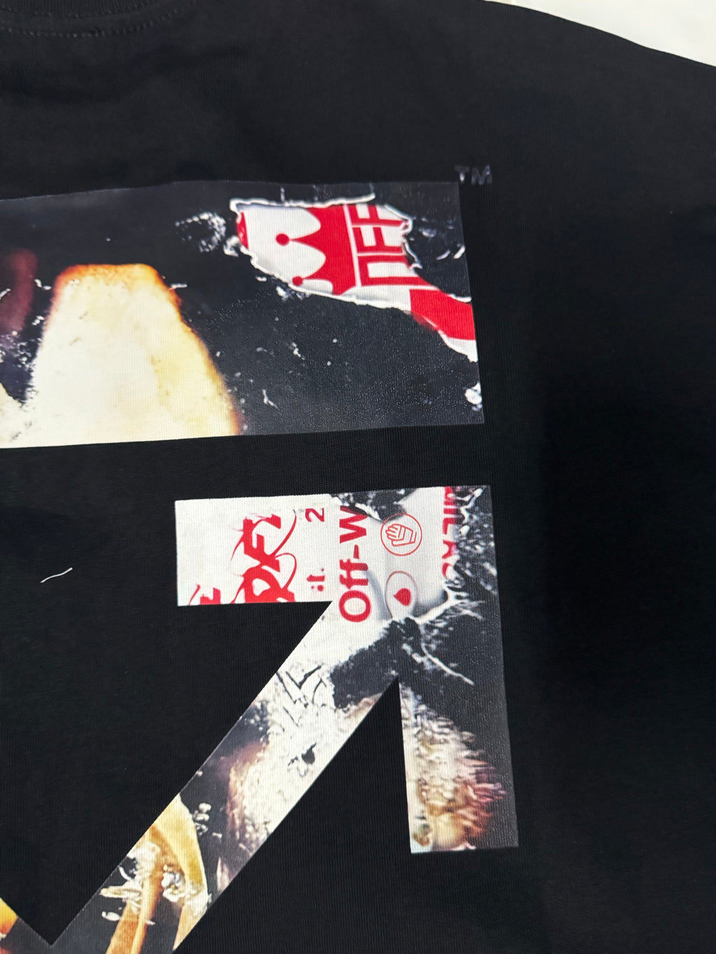 Off-White T-shirt back detail, dark black, geometric print with red/white accents