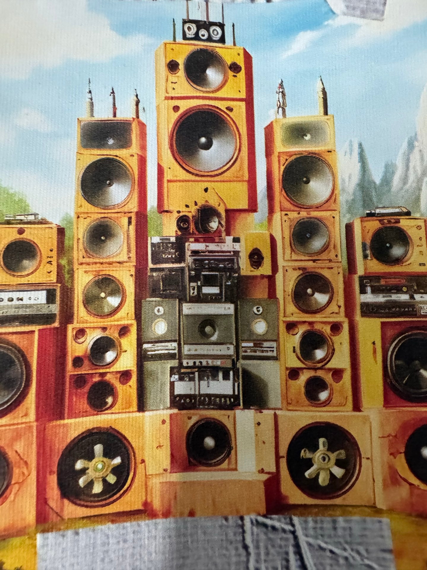 Off-White off-white T-shirt featuring a close-up speaker stack graphic
