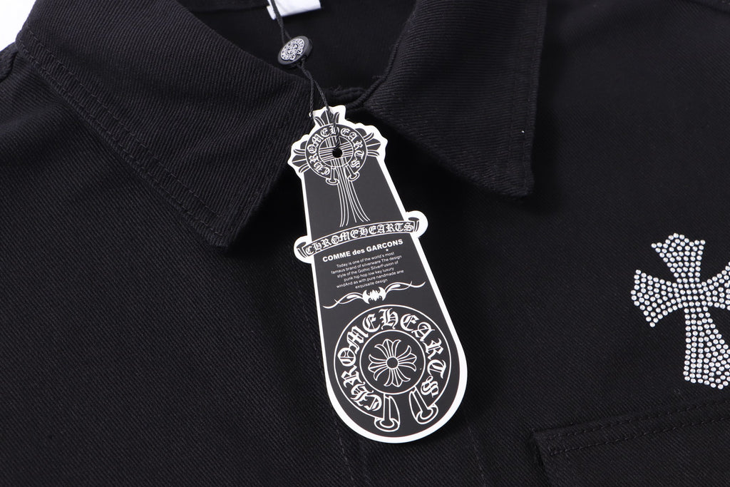 Black shirt jacket collar with metallic button and hanging brand tag