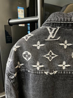 Denim jacket back shoulder with monogram pattern, dark gray with cream Louis Vuitton icons