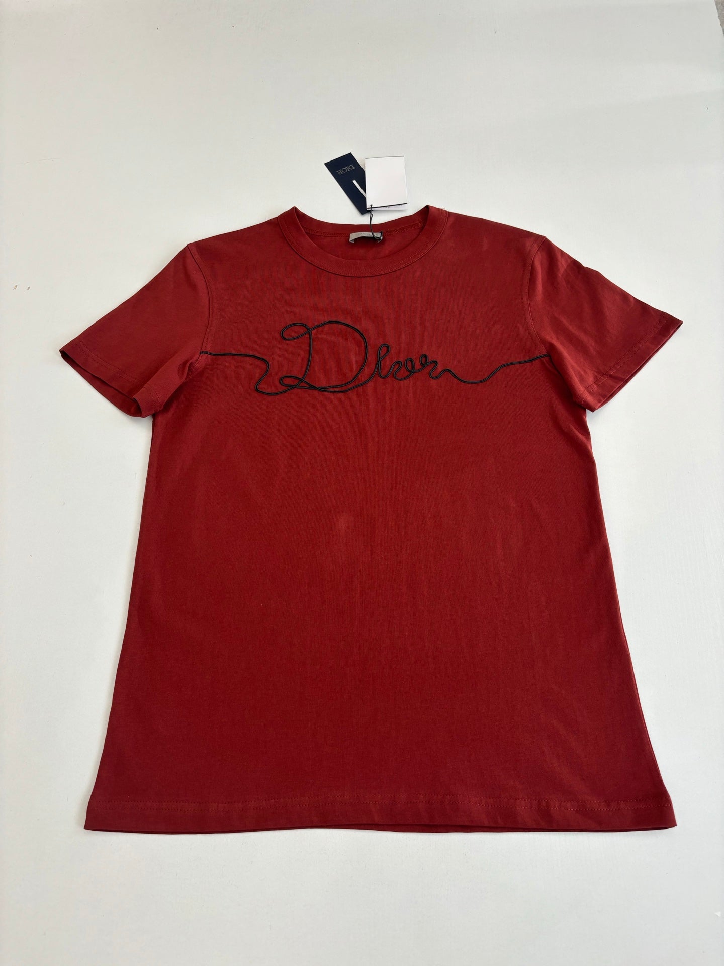 Dior red short-sleeve T-shirt with black cursive Dior logo