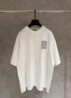 White short-sleeve T-shirt with small chest logo print