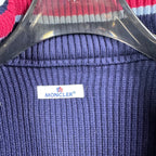 Dark blue ribbed knit collar with Moncler logo patch