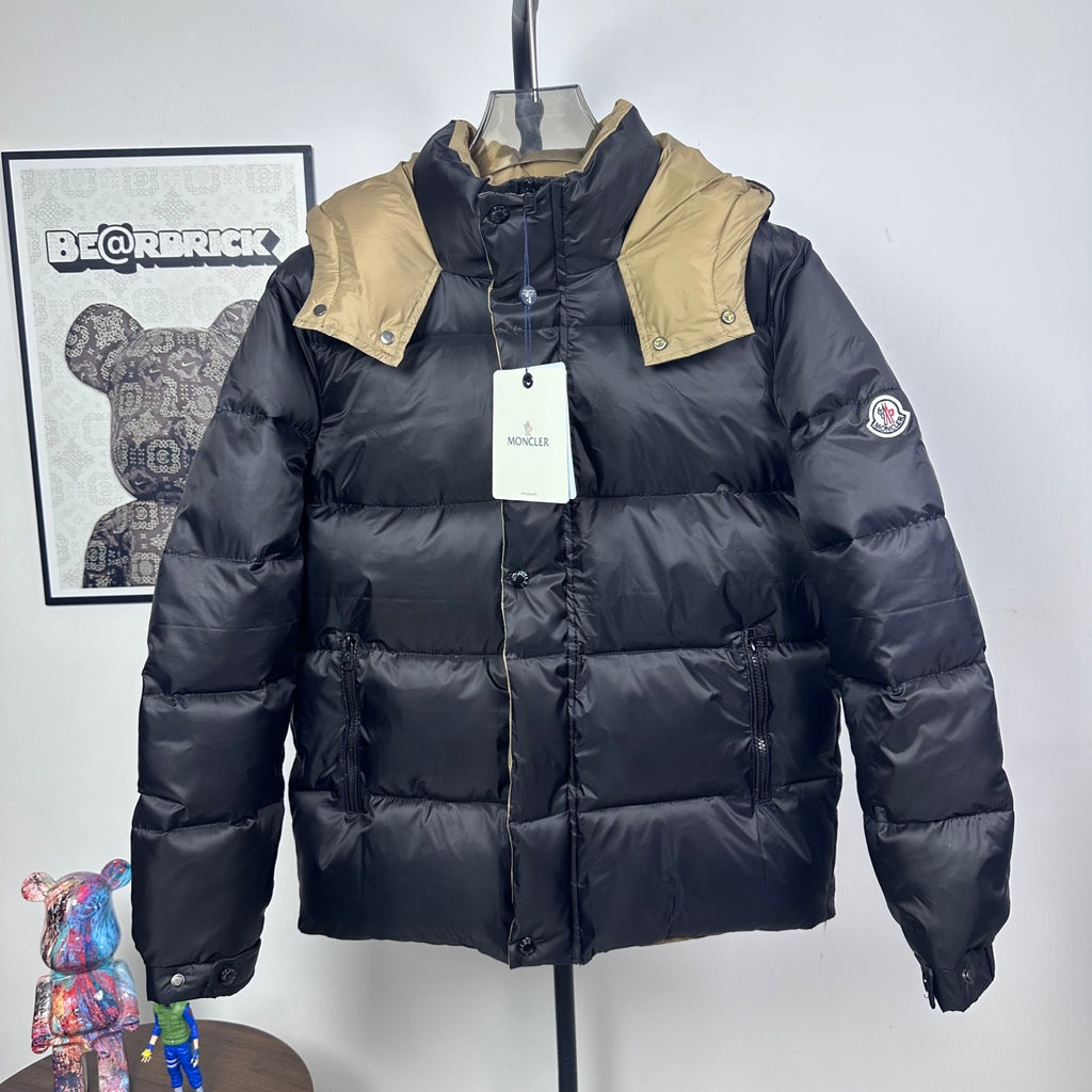 Long Moncler puffer jacket with beige hood panel and dark navy body
